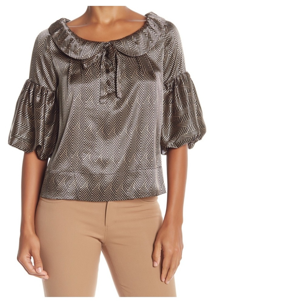 🏴CLOSING SALE🏴NWT Vertigo Paris Satin Blouse